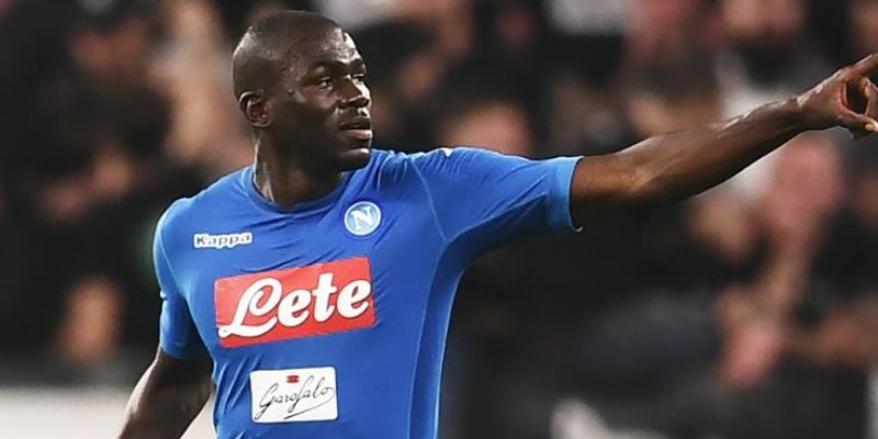 hinh-anh-kalidou-koulibaly-huyen-thoai-phong-ngu-cua-napoli-1019-1